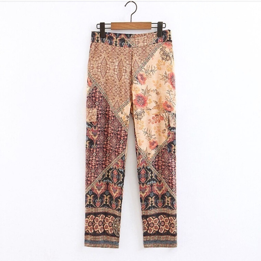 ZARA High Waist Printed Satin Trouser Pants straight Leg Pull On Size S Bohemian